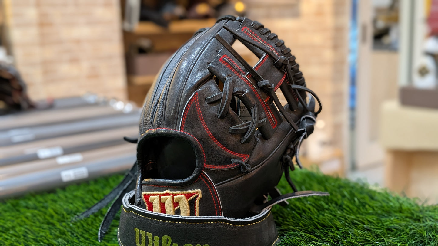 Wilson Hard Training Glove WTAHTQD6H 90SS