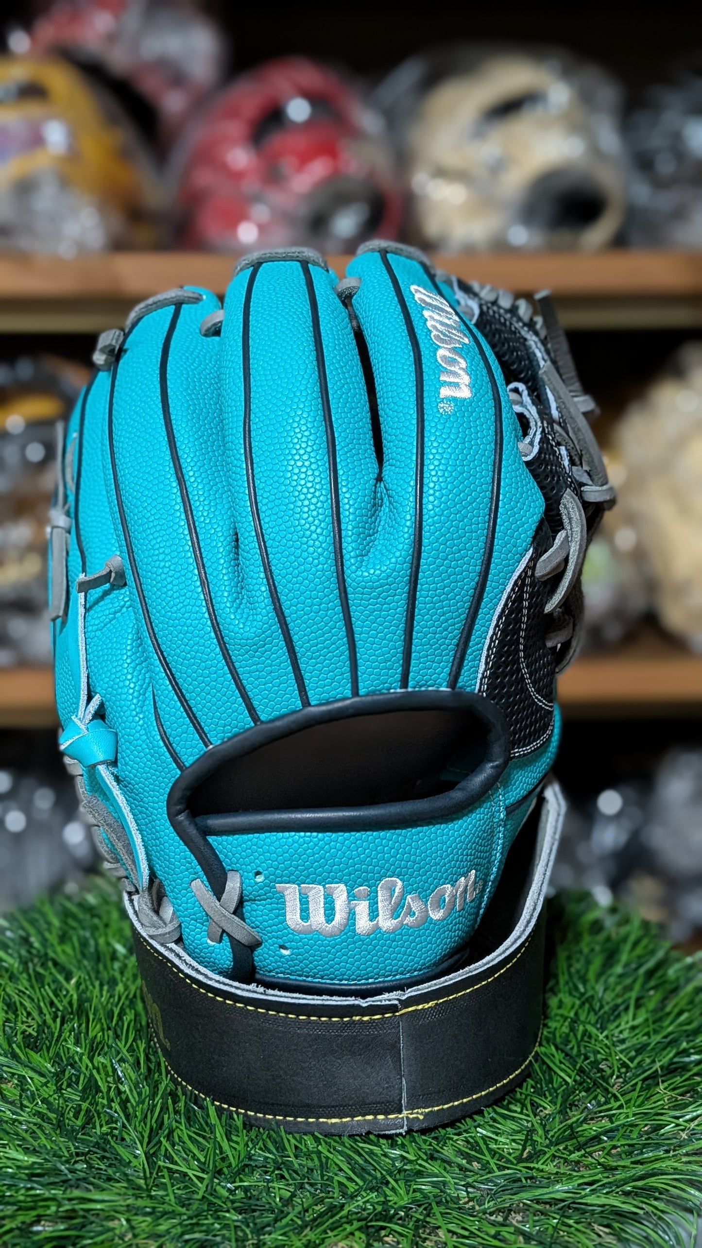 ウィルソン 軟式グラブ 内野手用 87型 25年秋冬限定 ワナビーヒーロー