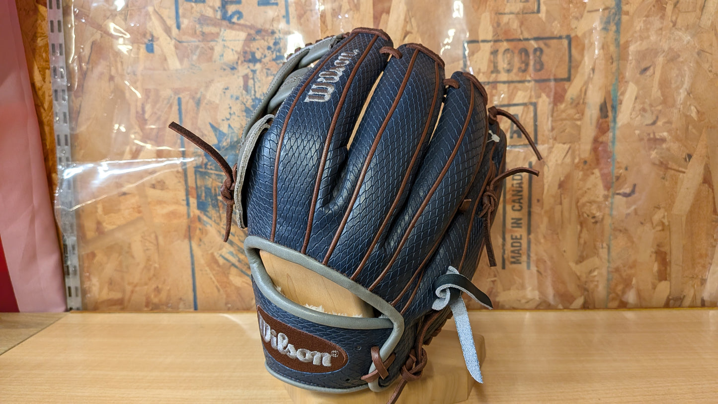 Wilson Soft Baseball Glove DW5 Limited Edition Wannabe Hero