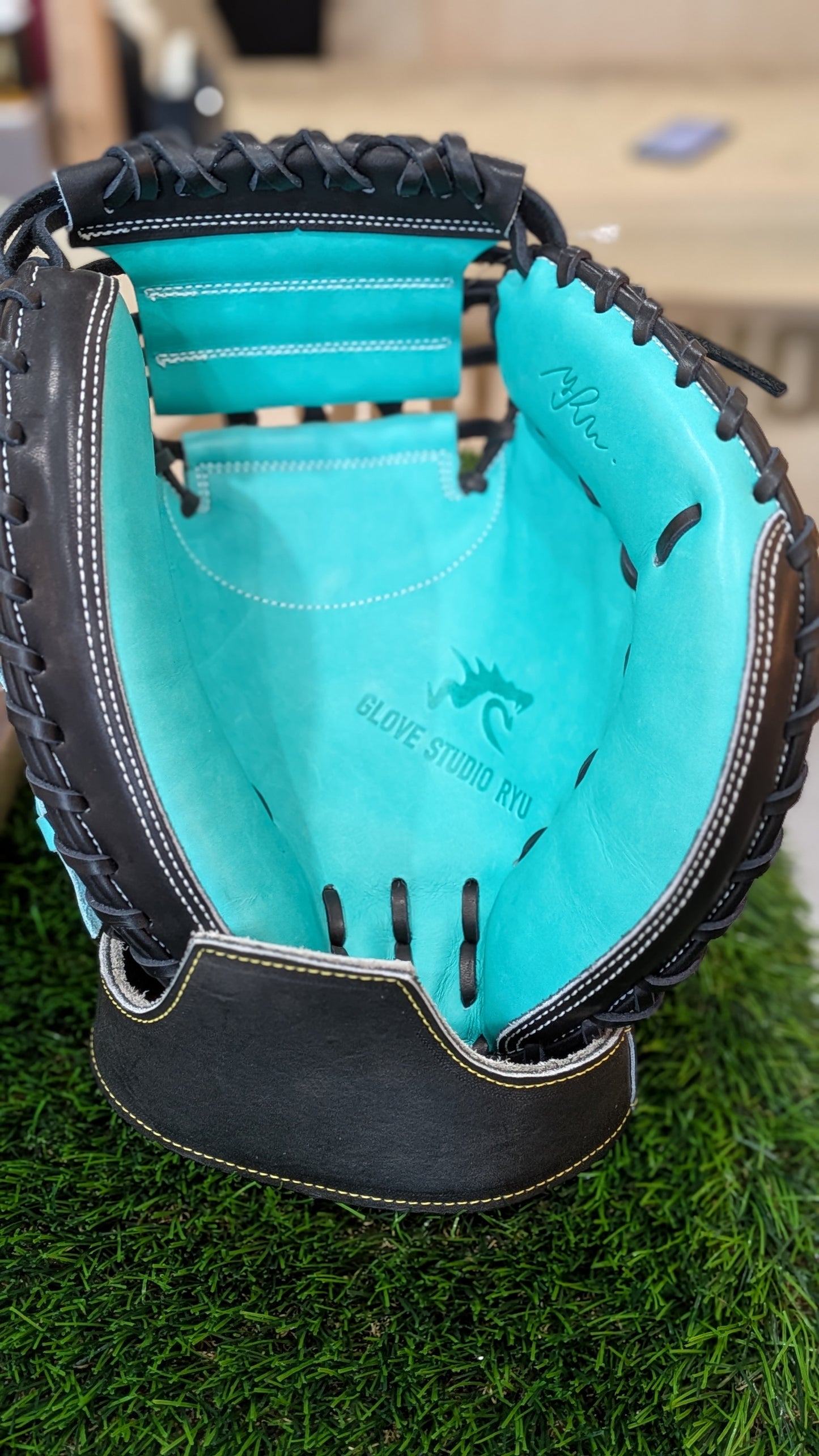 RYU Catcher's Mitt 202 Type