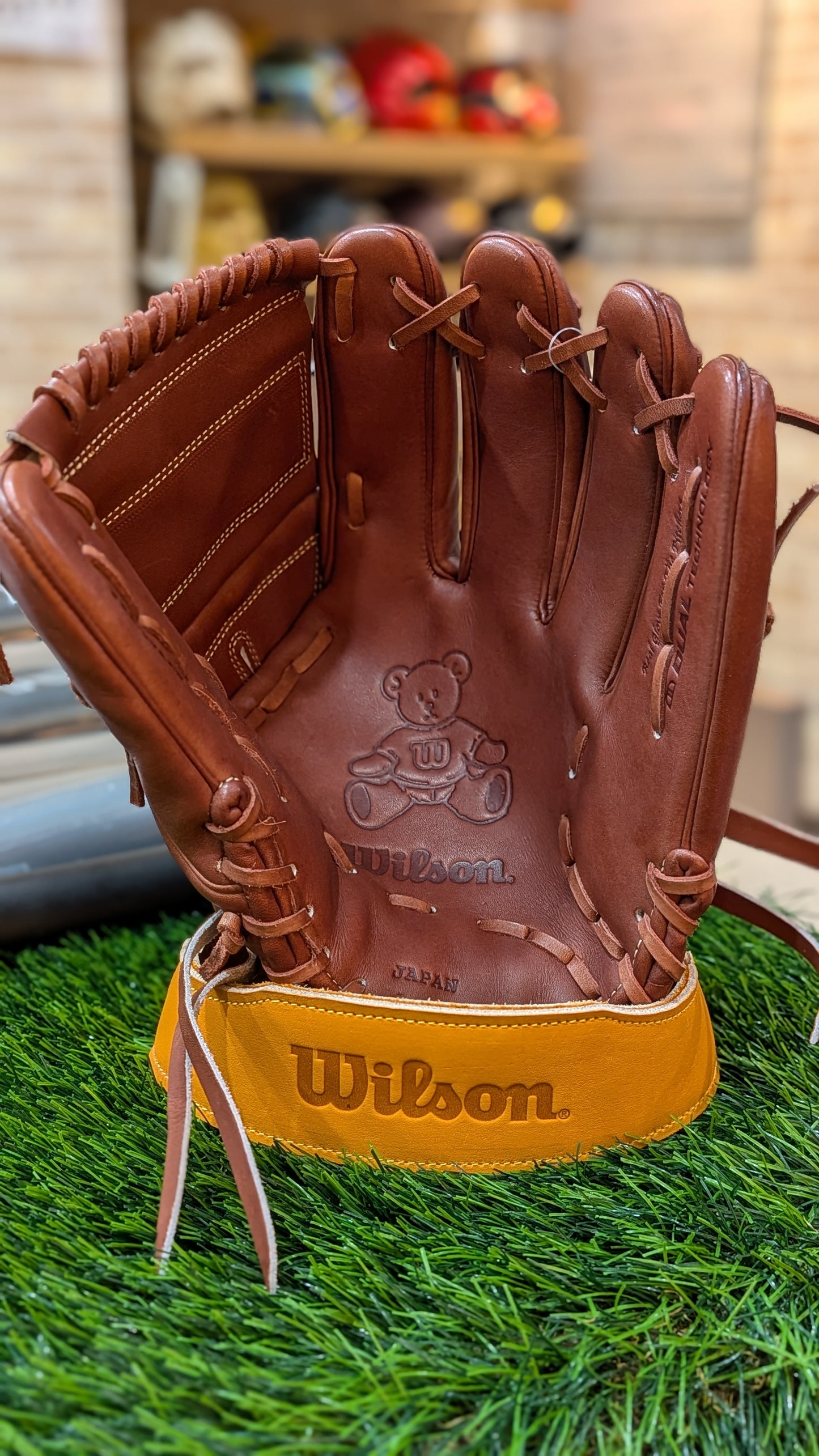 Wilson SA17 Hardball Pitcher's Glove, Right-Handed Throw, WBW103692
