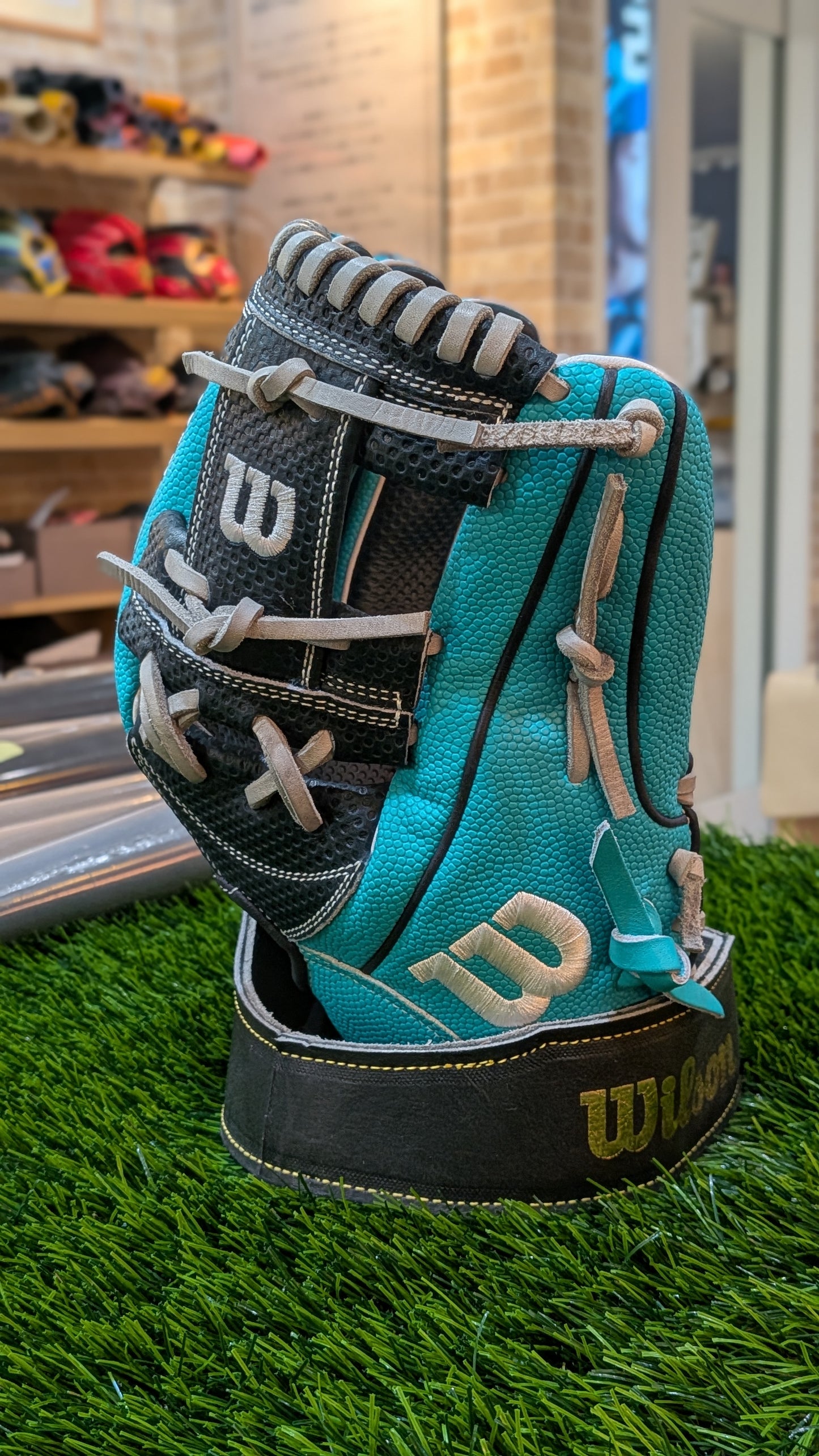 ウィルソン 軟式グラブ 内野手用 1723型 25年秋冬限定 ワナビーヒーロー