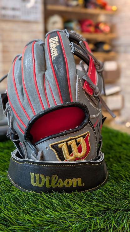 Wilson Wannabe Hero Soft Baseball Glove, Infielder's, DU Type, Limited Edition (WBW103071)