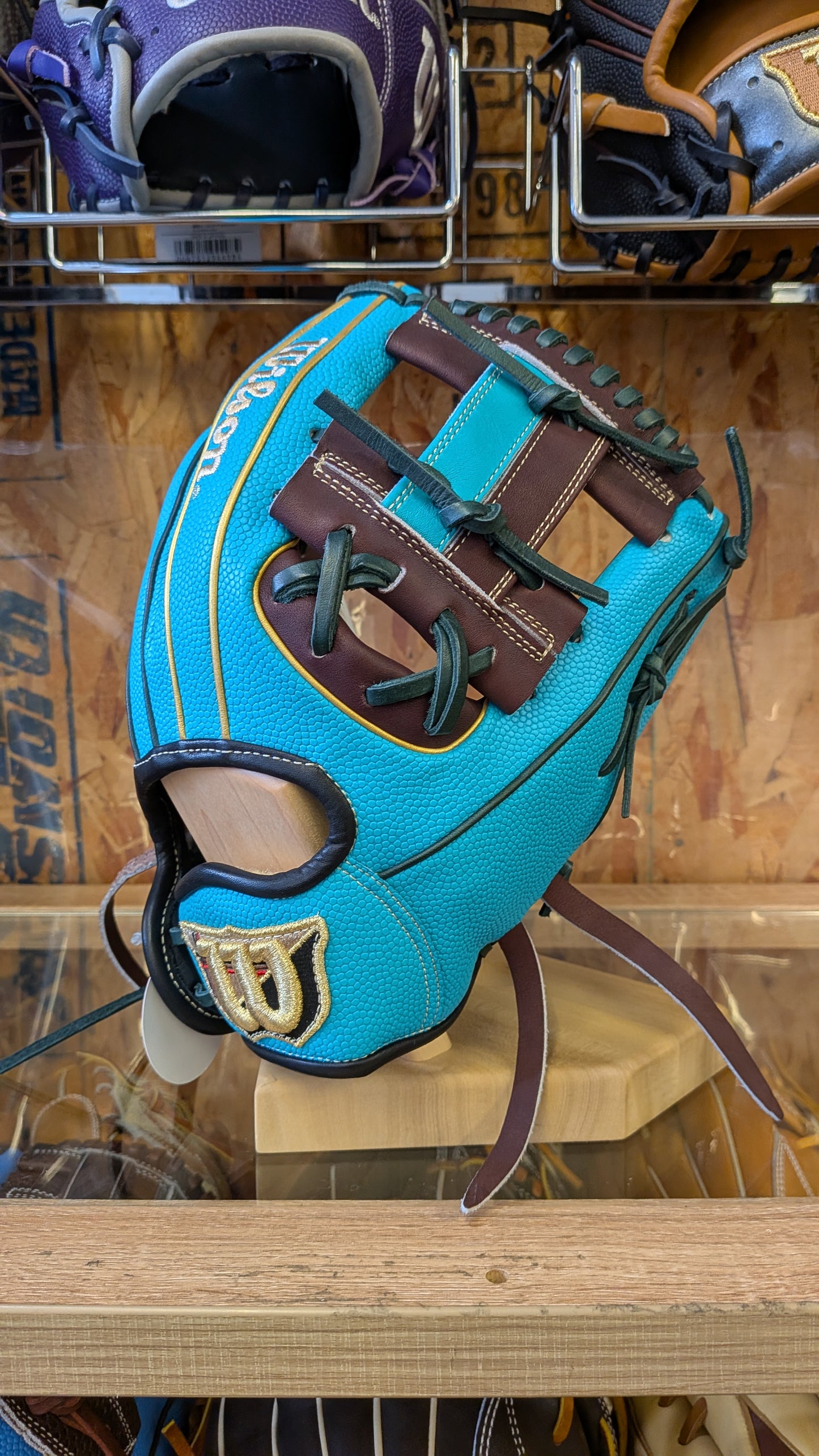 ウィルソン 女子ソフトボール内野手用グラブ Wilson Queen 86PF型 WBW104493